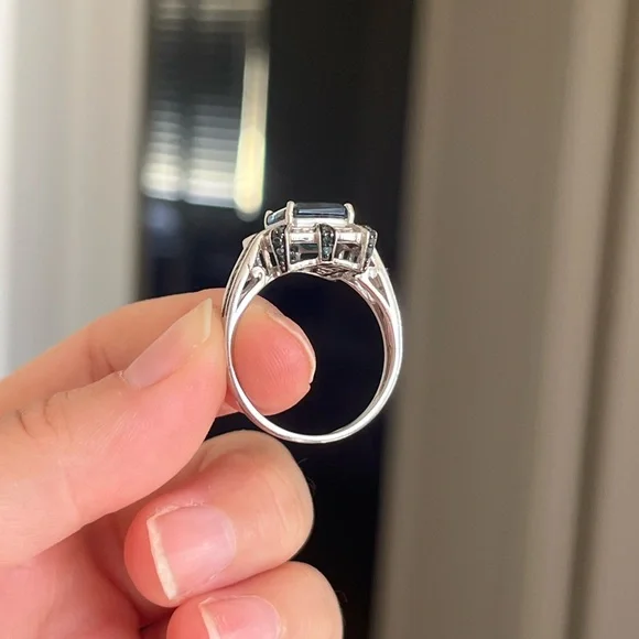 Aquamarine 925 Sterling Silver Ring Size 9 Made In Thailand - Picture 6 of 9